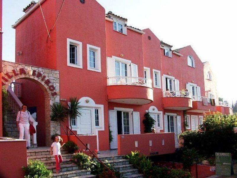 Lägenhet Spiros Family Apts *