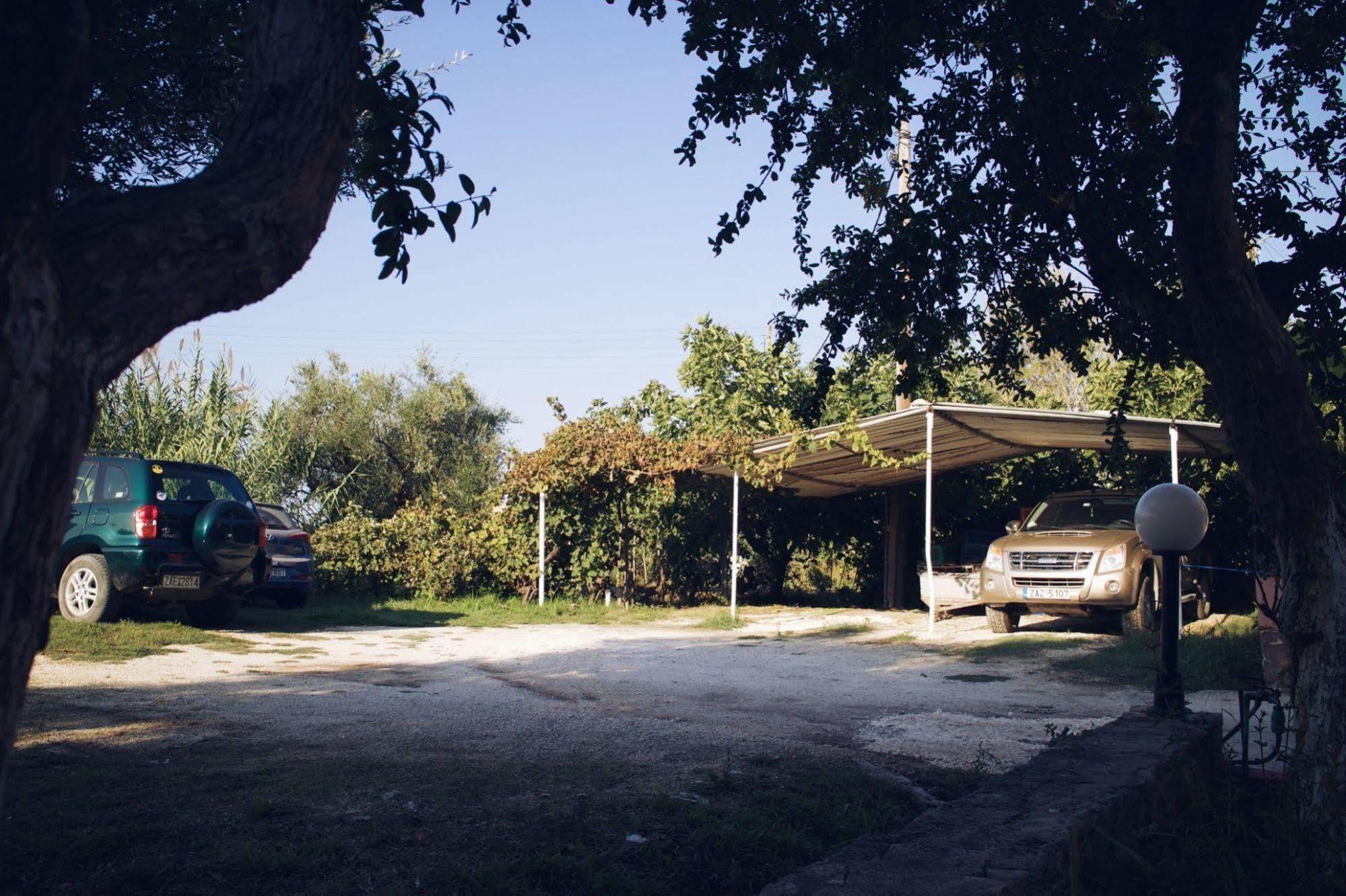 Spiros Family Apts Apartment *
